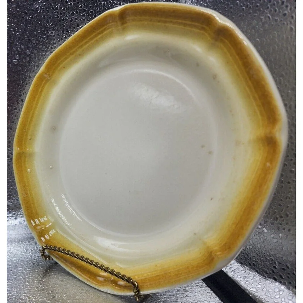 MADE IN THE USA Soup/Cereal/Salad Bowls Scalloped Yellow Rim (3 bowls & 1 plate)